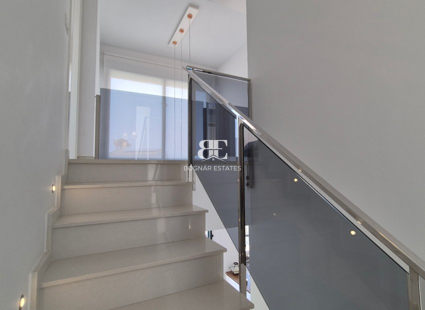 Resale - Villa -
Torrevieja - Costa Blanca