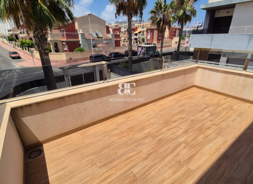 Resale - Villa -
Torrevieja - Costa Blanca