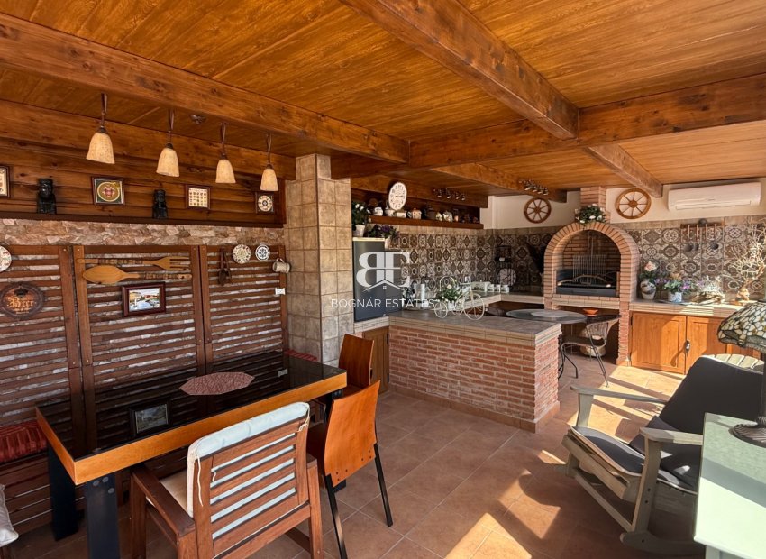 Resale - Villa -
Torrevieja - Costa Blanca