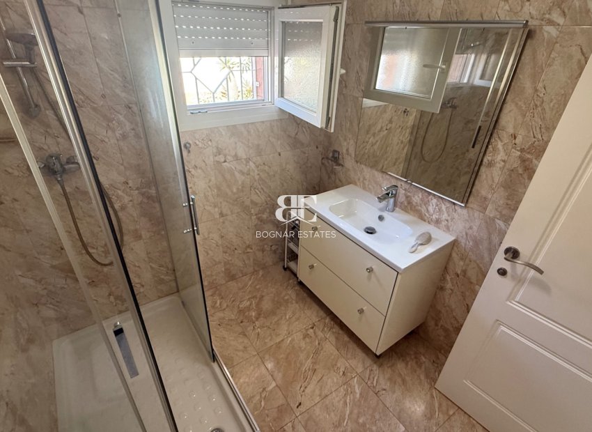 Resale - Villa -
Torrevieja - Costa Blanca