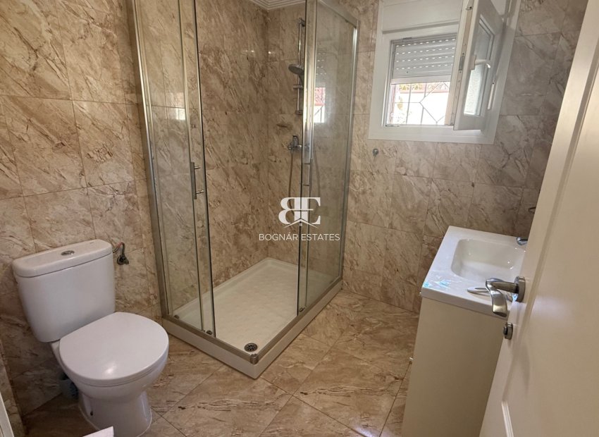 Resale - Villa -
Torrevieja - Costa Blanca