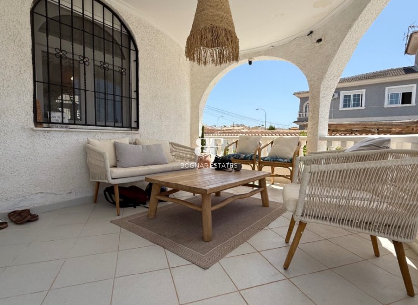 Resale - Villa -
Torrevieja - Costa Blanca