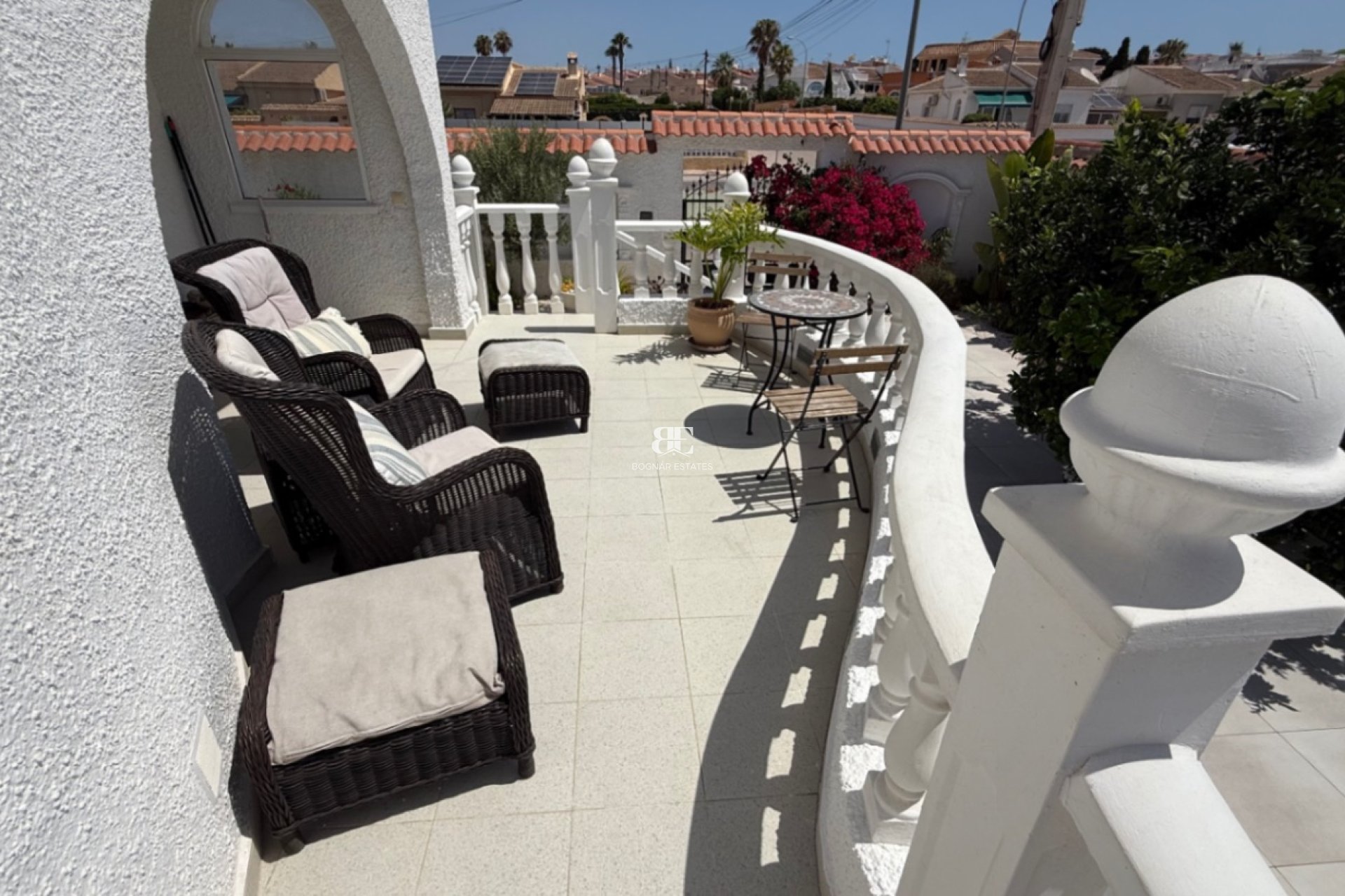Resale - Villa -
Torrevieja - Costa Blanca