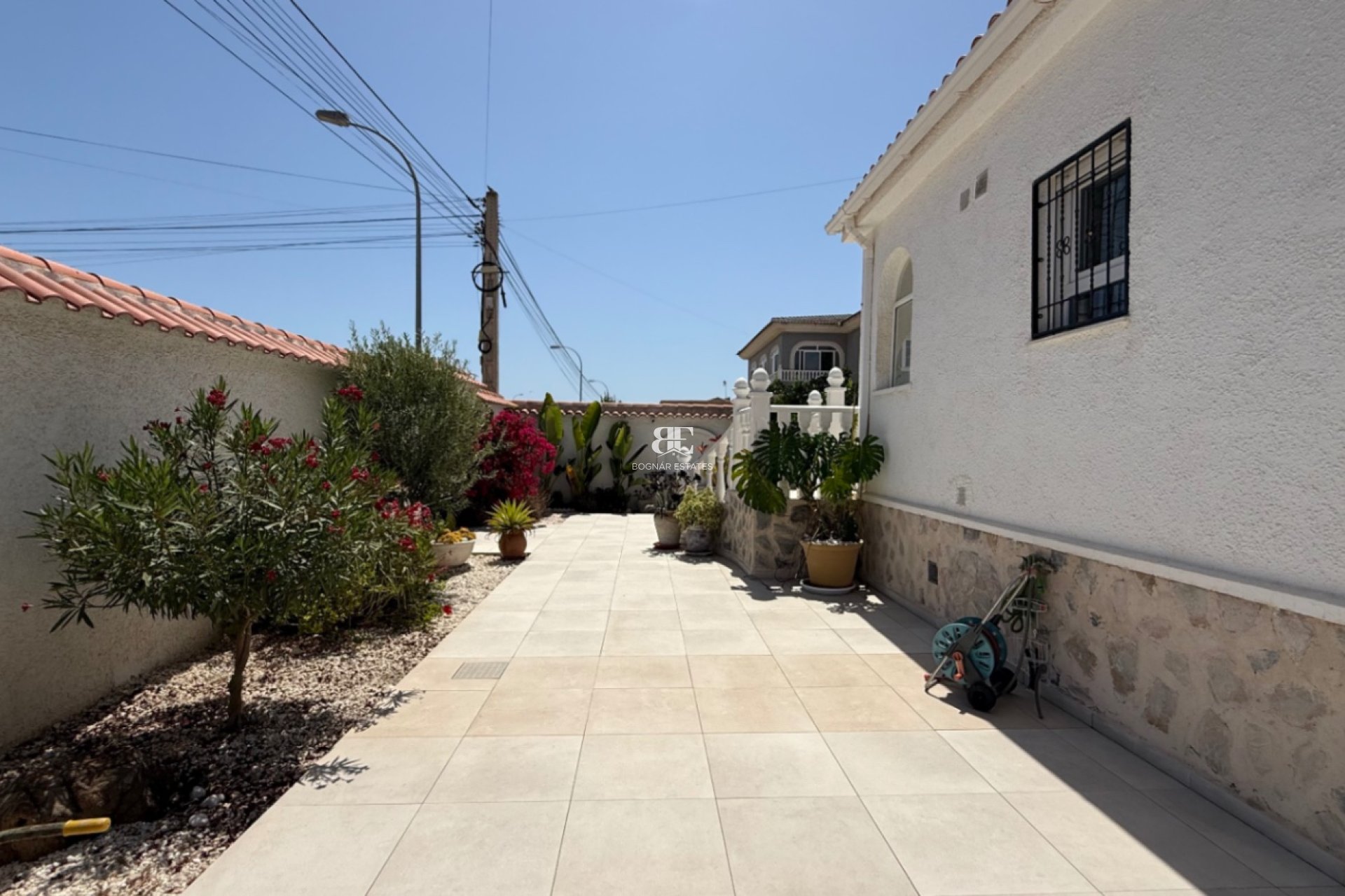 Resale - Villa -
Torrevieja - Costa Blanca