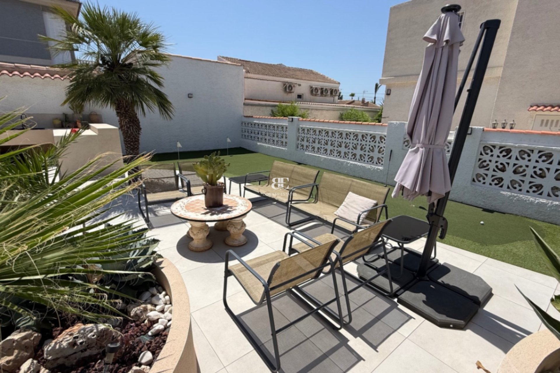 Resale - Villa -
Torrevieja - Costa Blanca