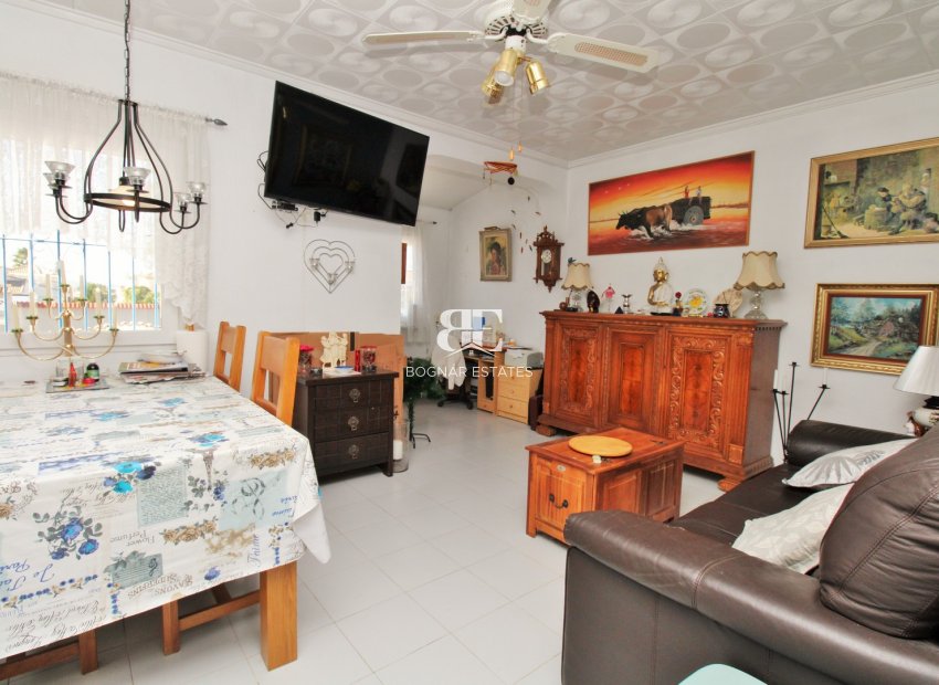 Resale - Villa -
Torrevieja - El Chaparral