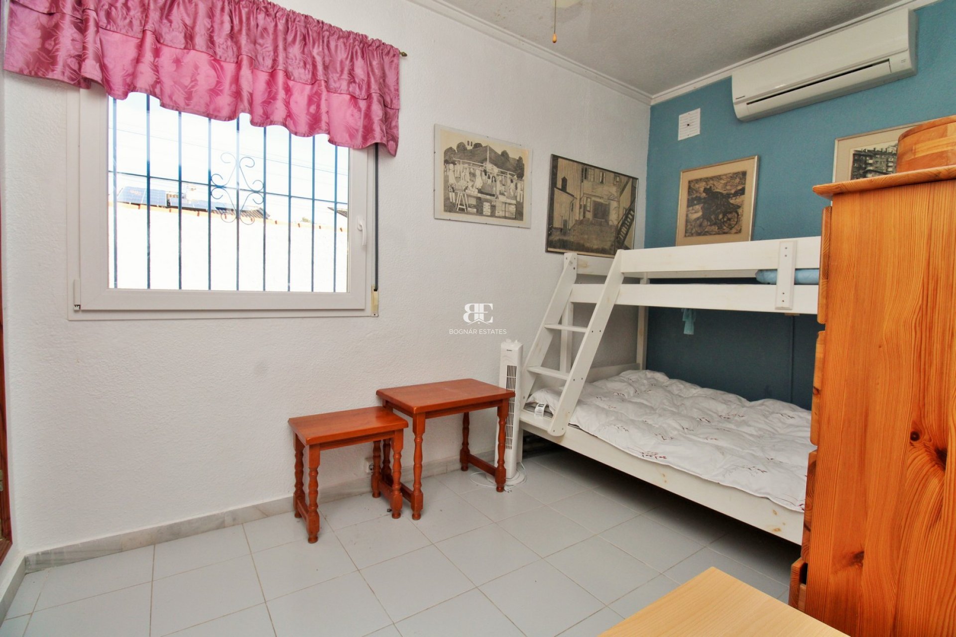 Resale - Villa -
Torrevieja - El Chaparral