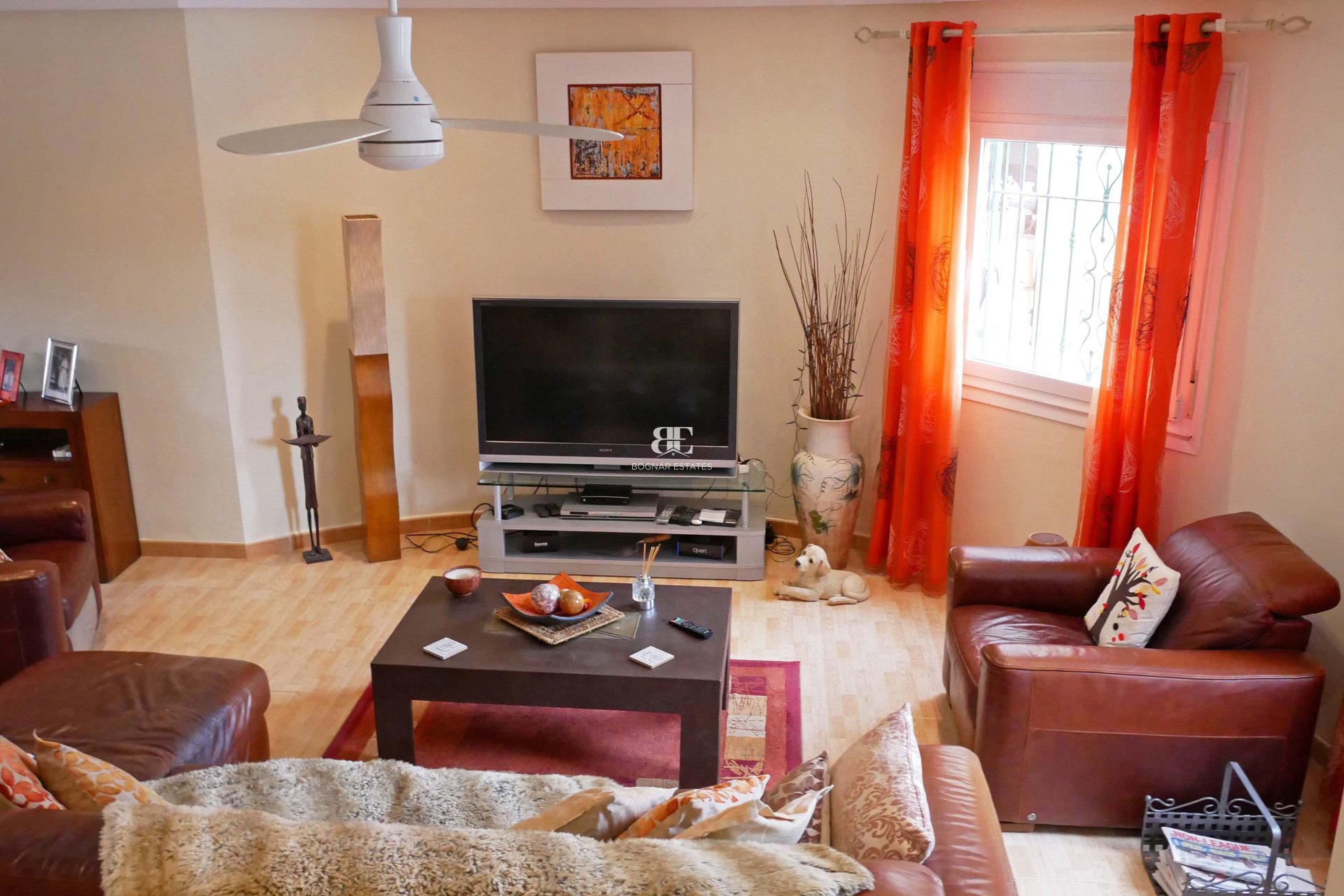 Resale - Villa -
Torrevieja - El Chaparral