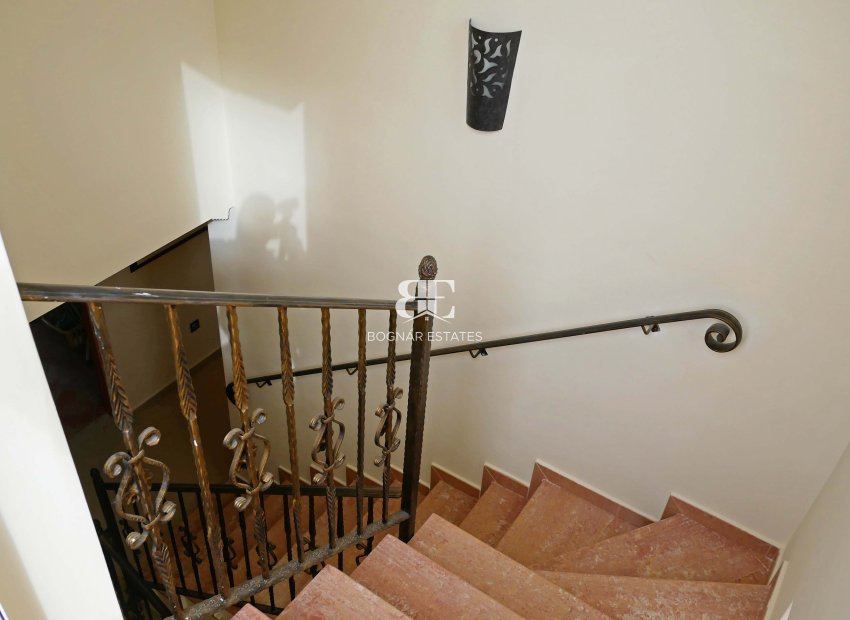 Resale - Villa -
Torrevieja - El Chaparral