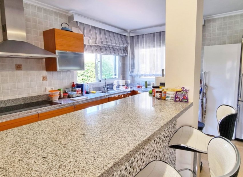 Resale - Villa -
Torrevieja - La Mata