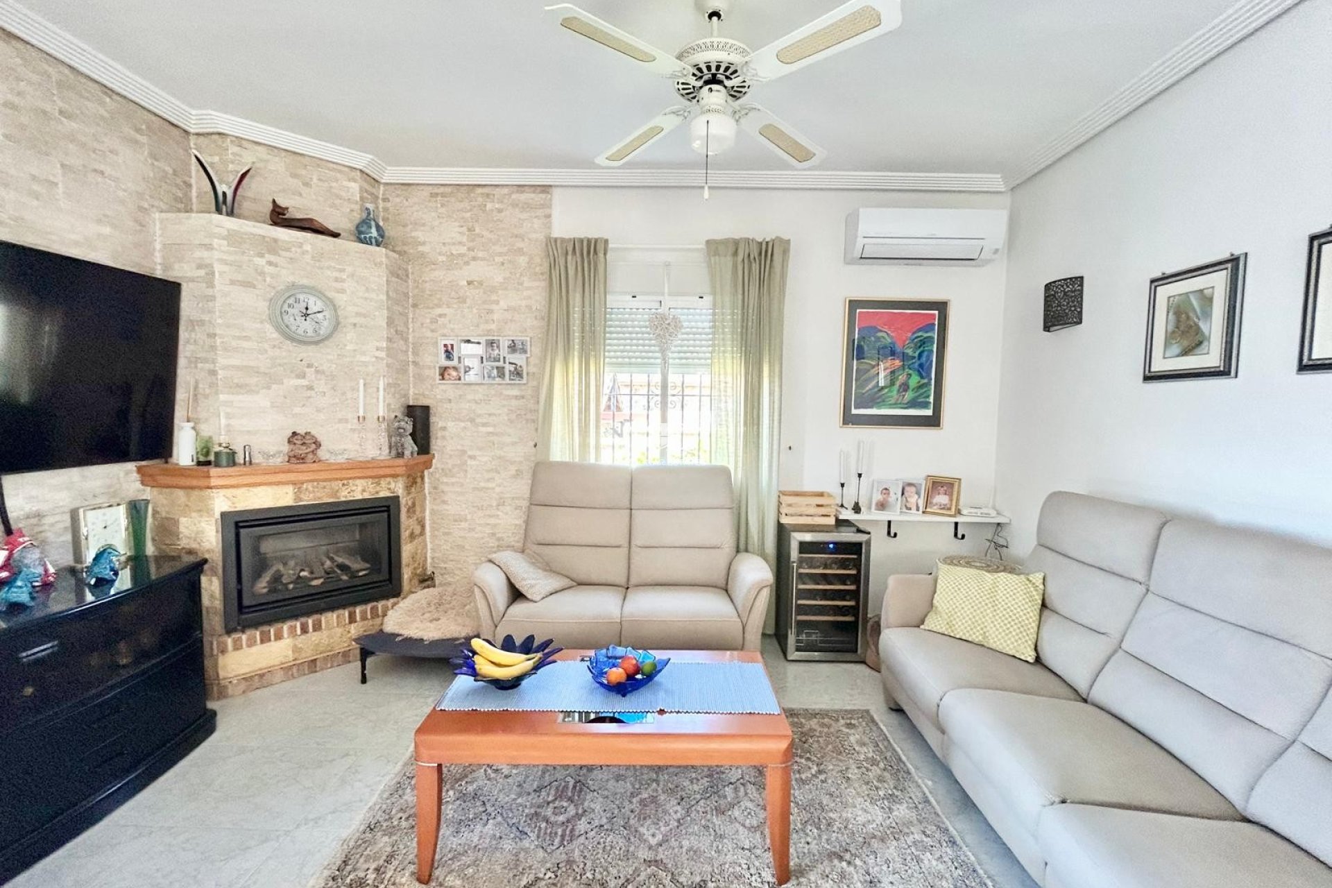 Resale - Villa -
Torrevieja - La Siesta