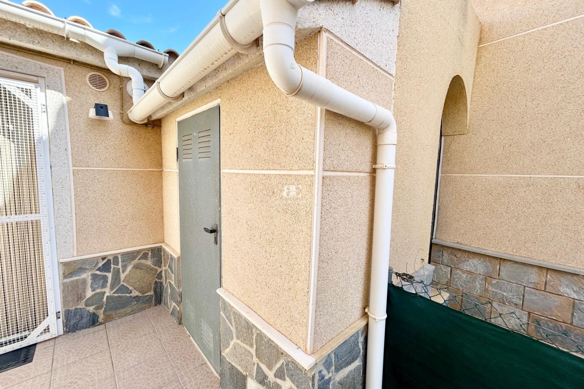 Resale - Villa -
Torrevieja - La Siesta