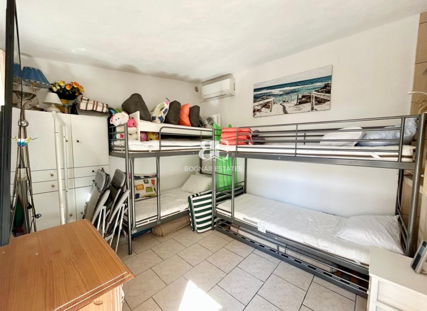 Resale - Villa -
Torrevieja - La Siesta