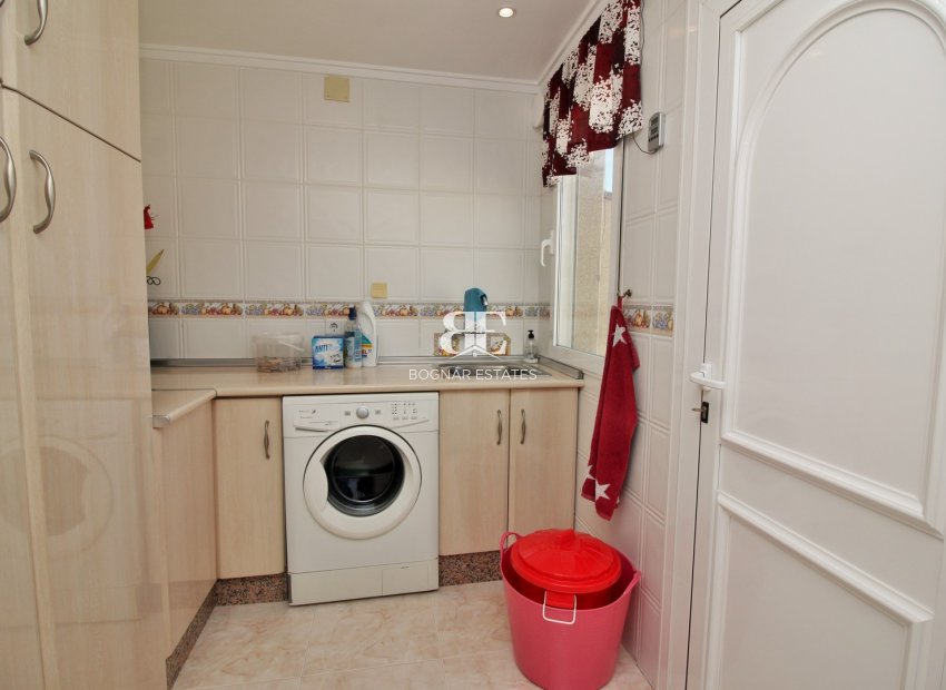 Resale - Villa -
Torrevieja - La Siesta