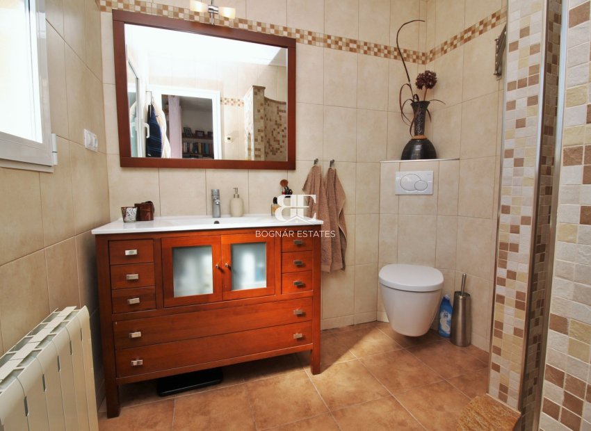 Resale - Villa -
Torrevieja - La Siesta