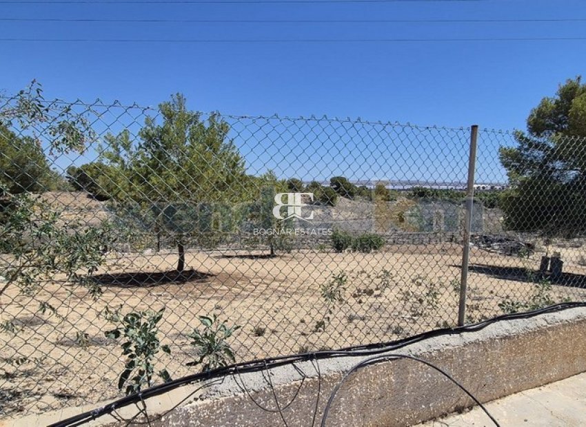 Resale - Villa -
Torrevieja - Los Balcones