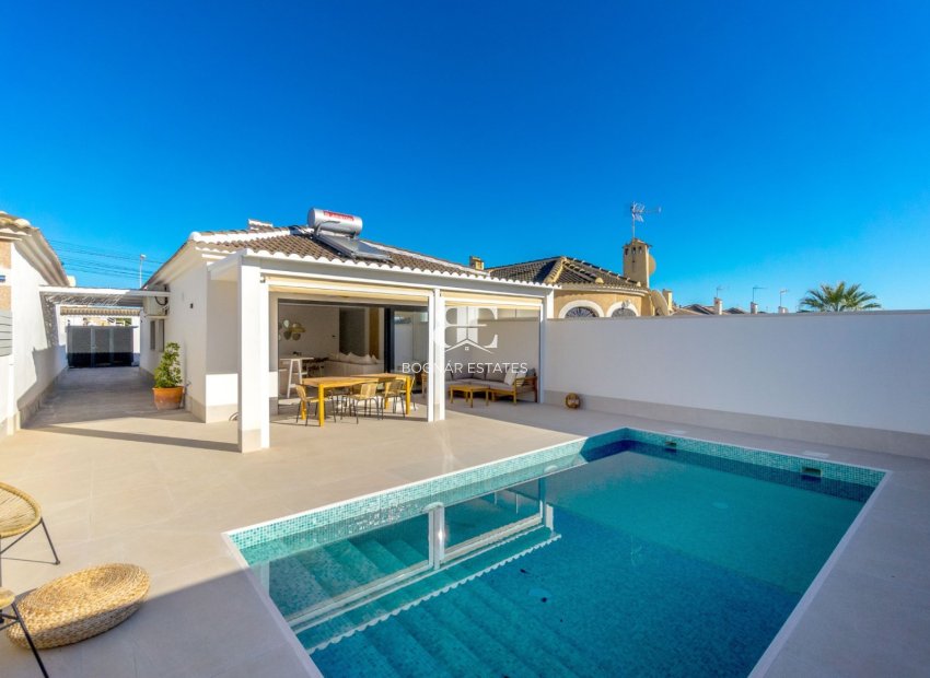 Resale - Villa -
Torrevieja - San Luis