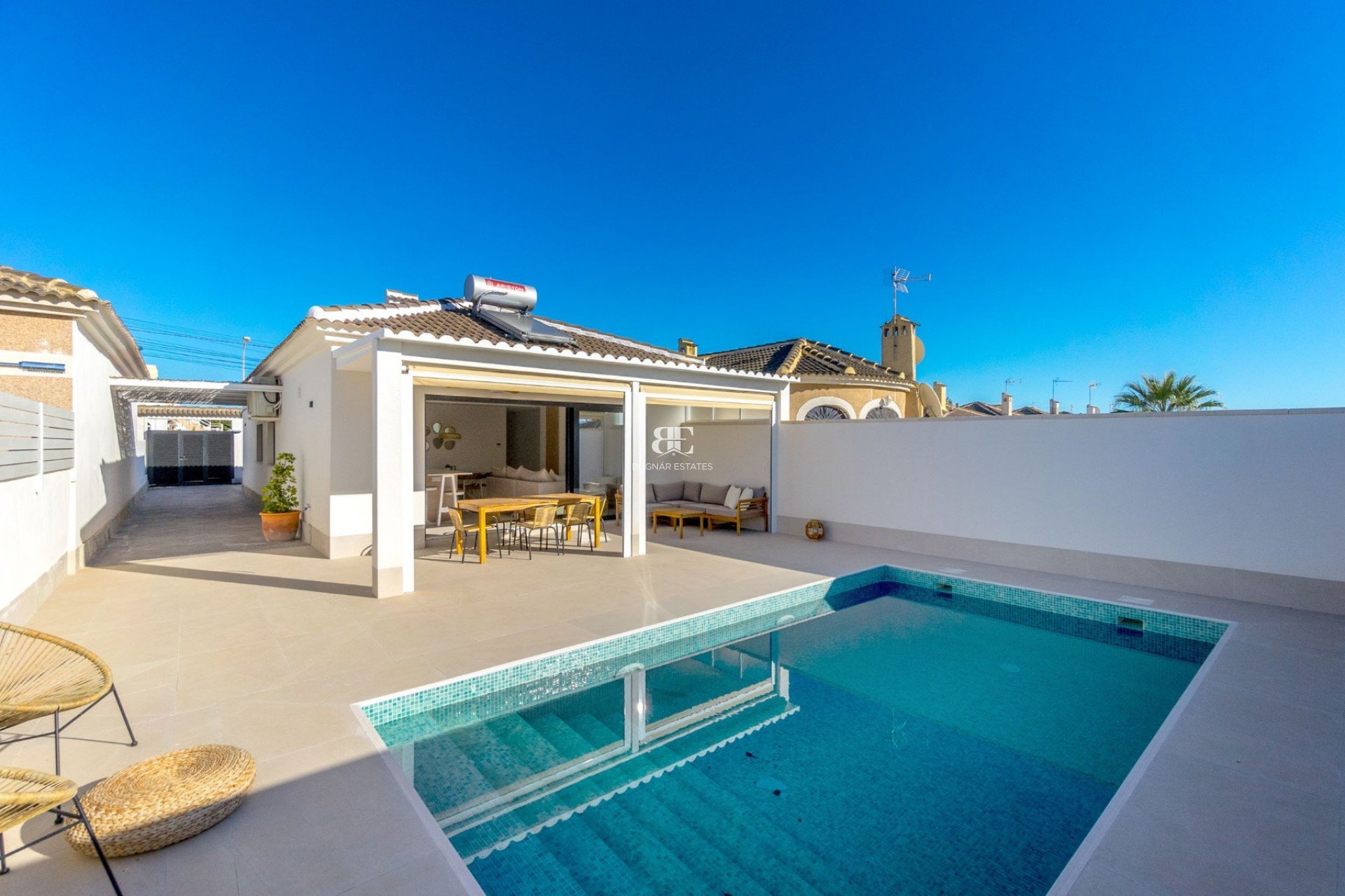 Resale - Villa -
Torrevieja - San Luis