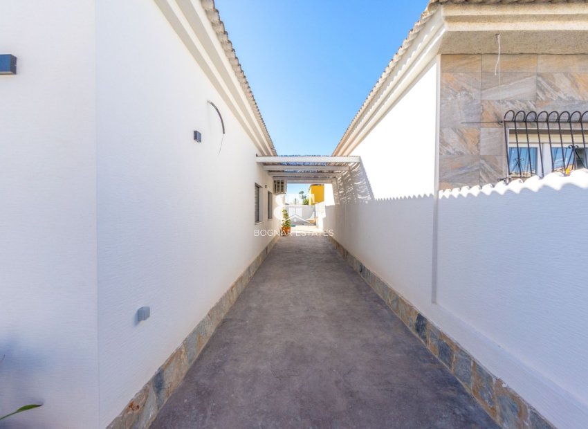 Resale - Villa -
Torrevieja - San Luis
