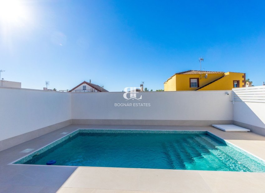 Resale - Villa -
Torrevieja - San Luis