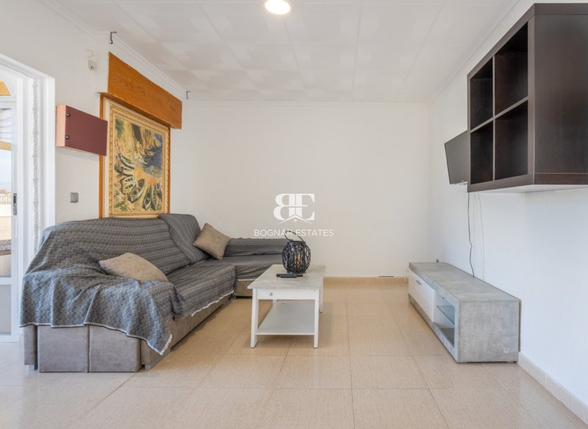 Resale - Villa -
Torrevieja - San Luis