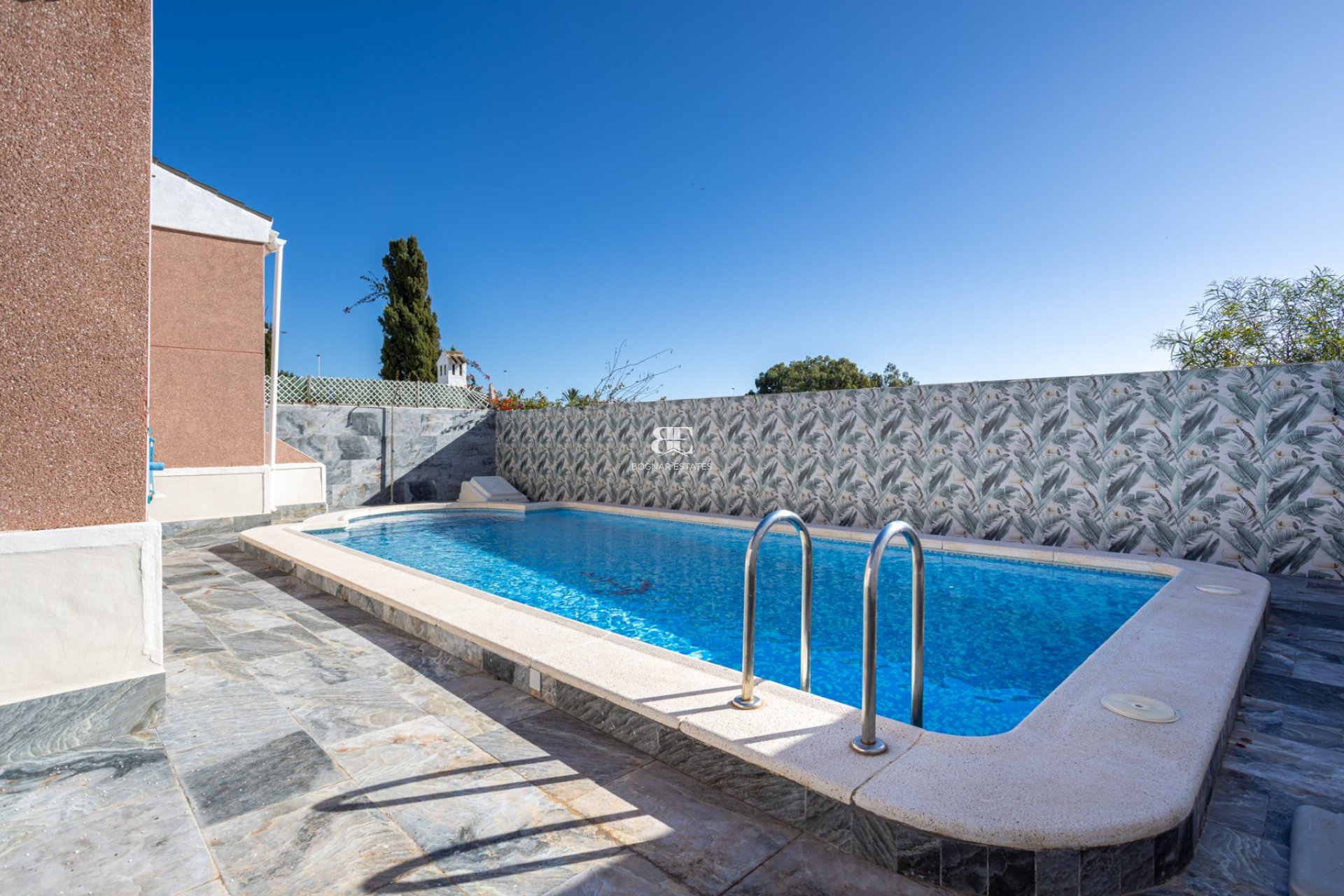 Resale - Villa -
Torrevieja - San Luis