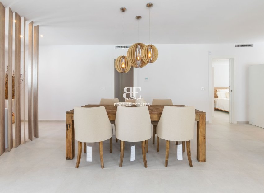 Resale - Villa -
Torrevieja - Torreta Florida