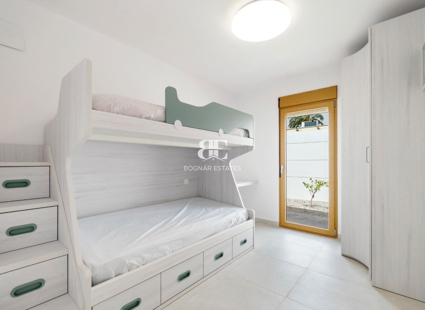 Resale - Villa -
Torrevieja - Torreta Florida
