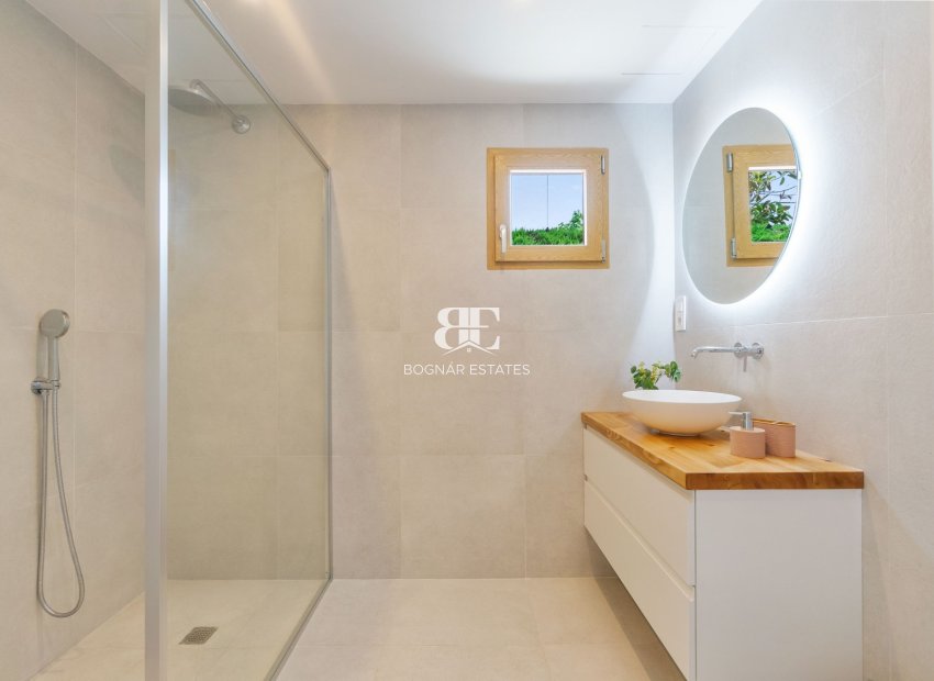 Resale - Villa -
Torrevieja - Torreta Florida