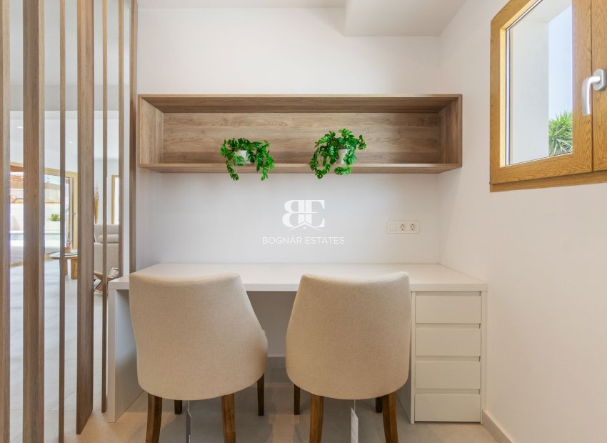 Resale - Villa -
Torrevieja - Torreta Florida