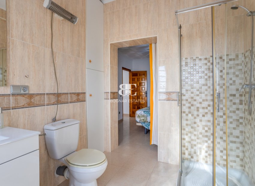 Resale - Villa -
Torrevieja - Urbanización San Luis