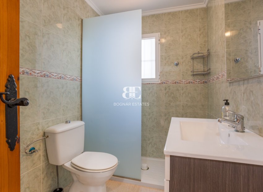 Resale - Villa -
Torrevieja - Urbanización San Luis