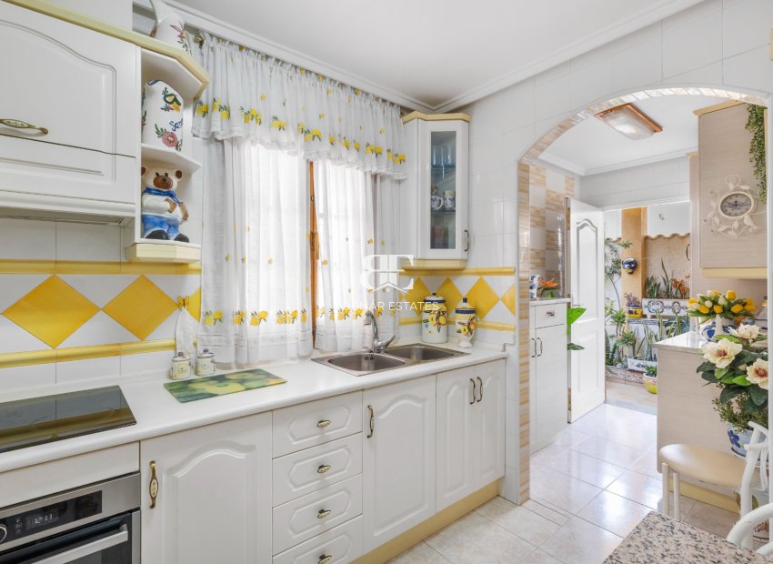 Resale - Villa -
Torrevieja - Zona los Frutales