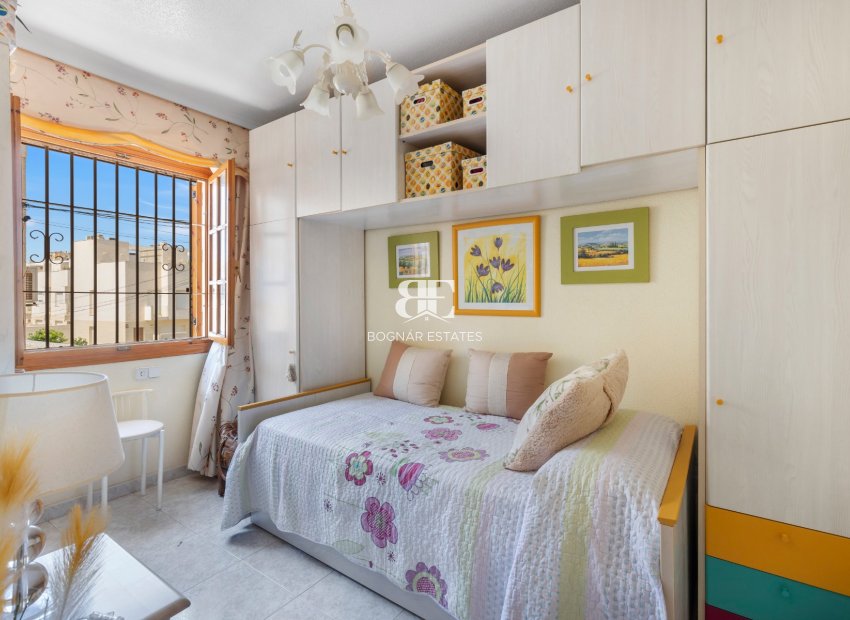 Resale - Villa -
Torrevieja - Zona los Frutales