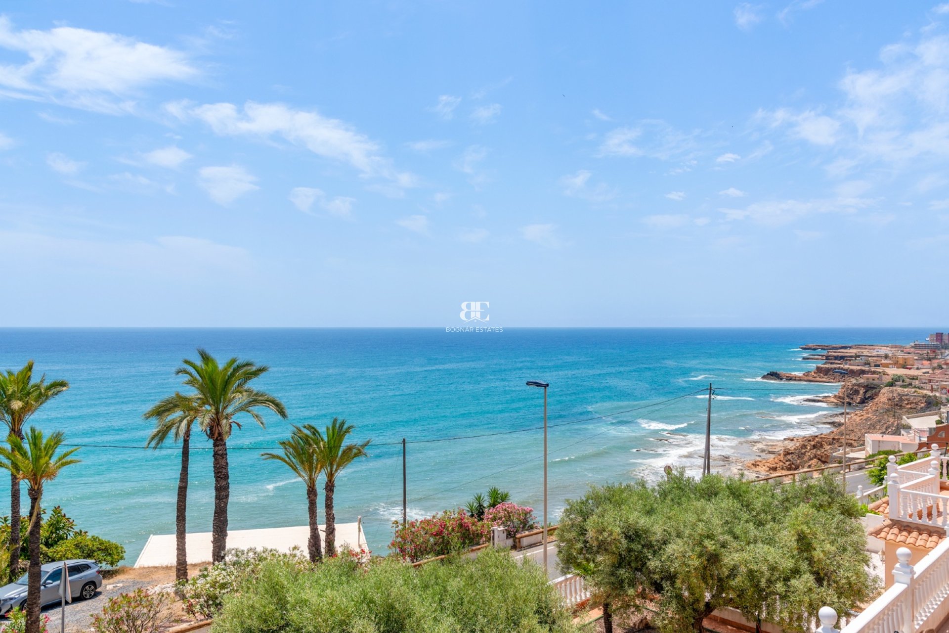 Resale - Villa -
Torrevieja