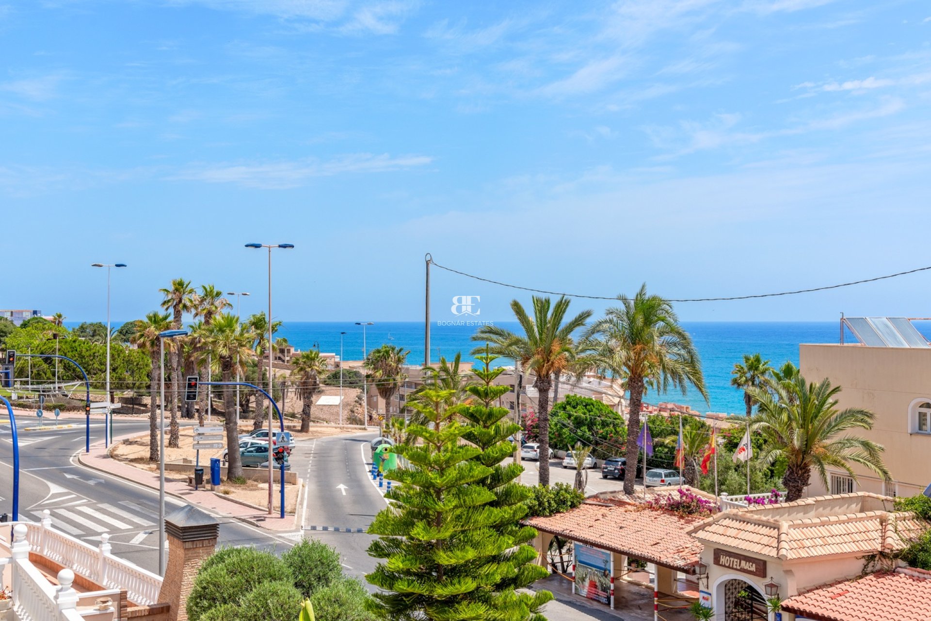 Resale - Villa -
Torrevieja