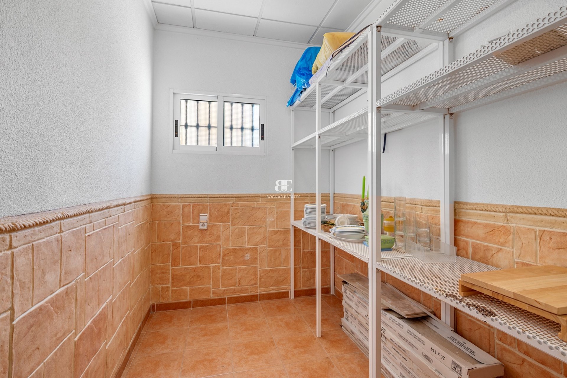 Resale - Villa -
Torrevieja