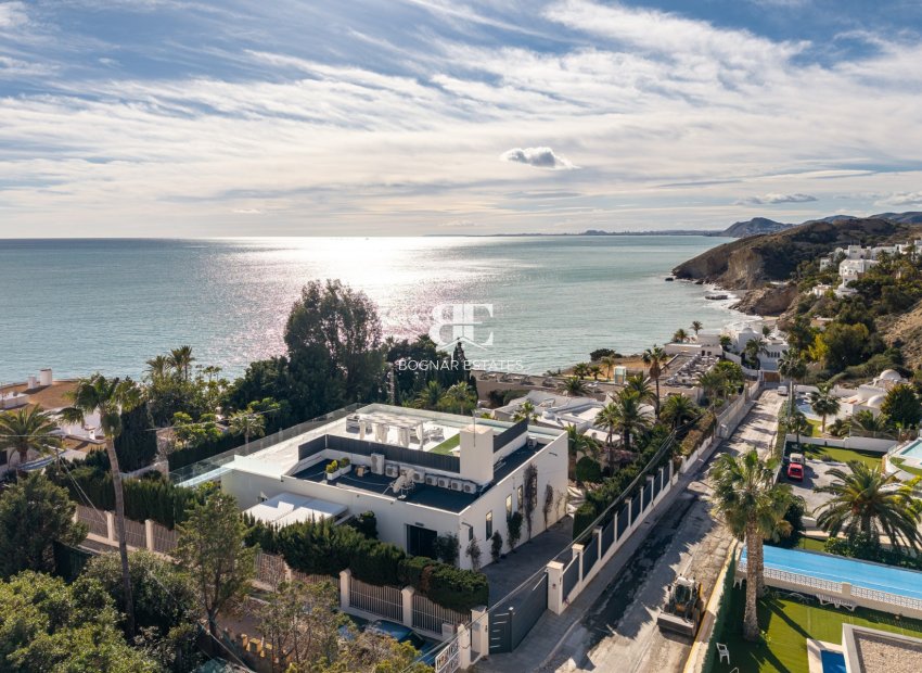 Resale - Villa -
Villajoyosa - Montiboli