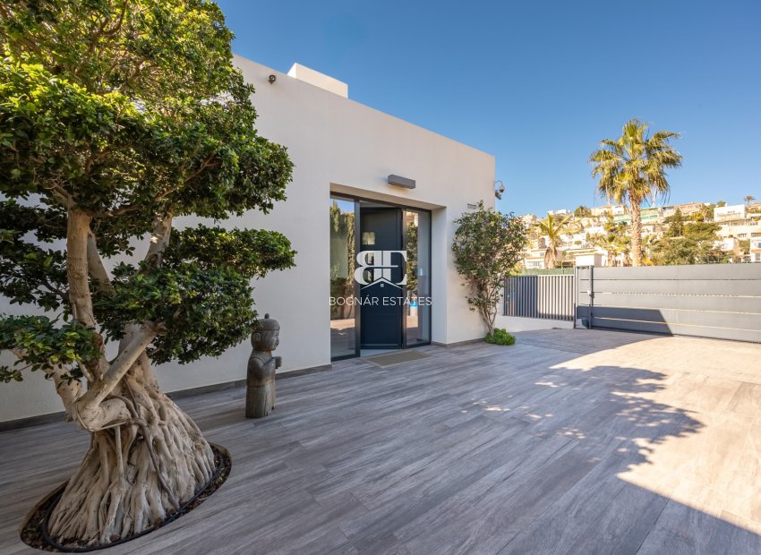 Resale - Villa -
Villajoyosa - Montiboli