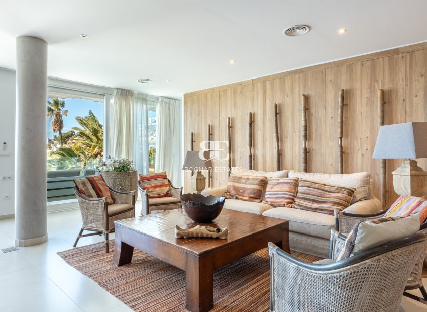 Resale - Villa -
Villajoyosa - Montiboli