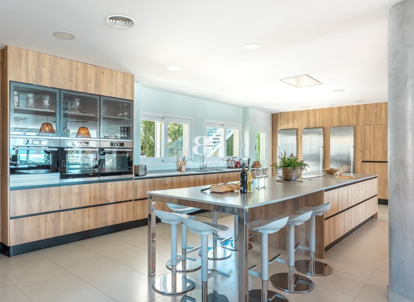 Resale - Villa -
Villajoyosa - Montiboli