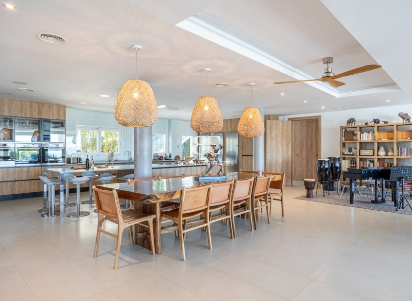 Resale - Villa -
Villajoyosa - Montiboli