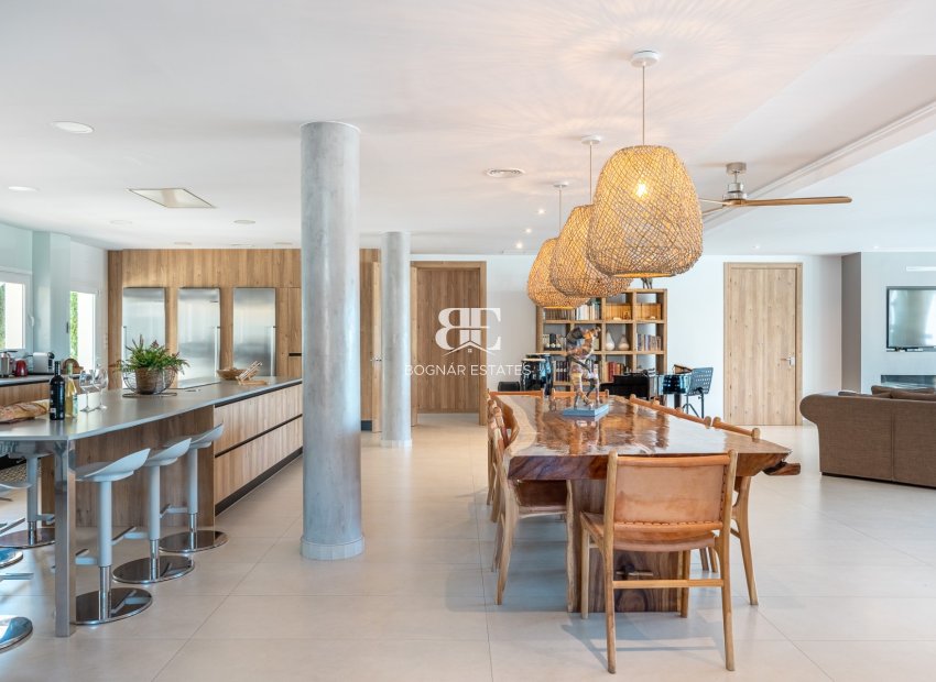 Resale - Villa -
Villajoyosa - Montiboli