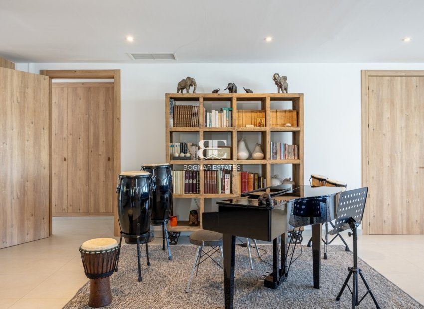 Resale - Villa -
Villajoyosa - Montiboli