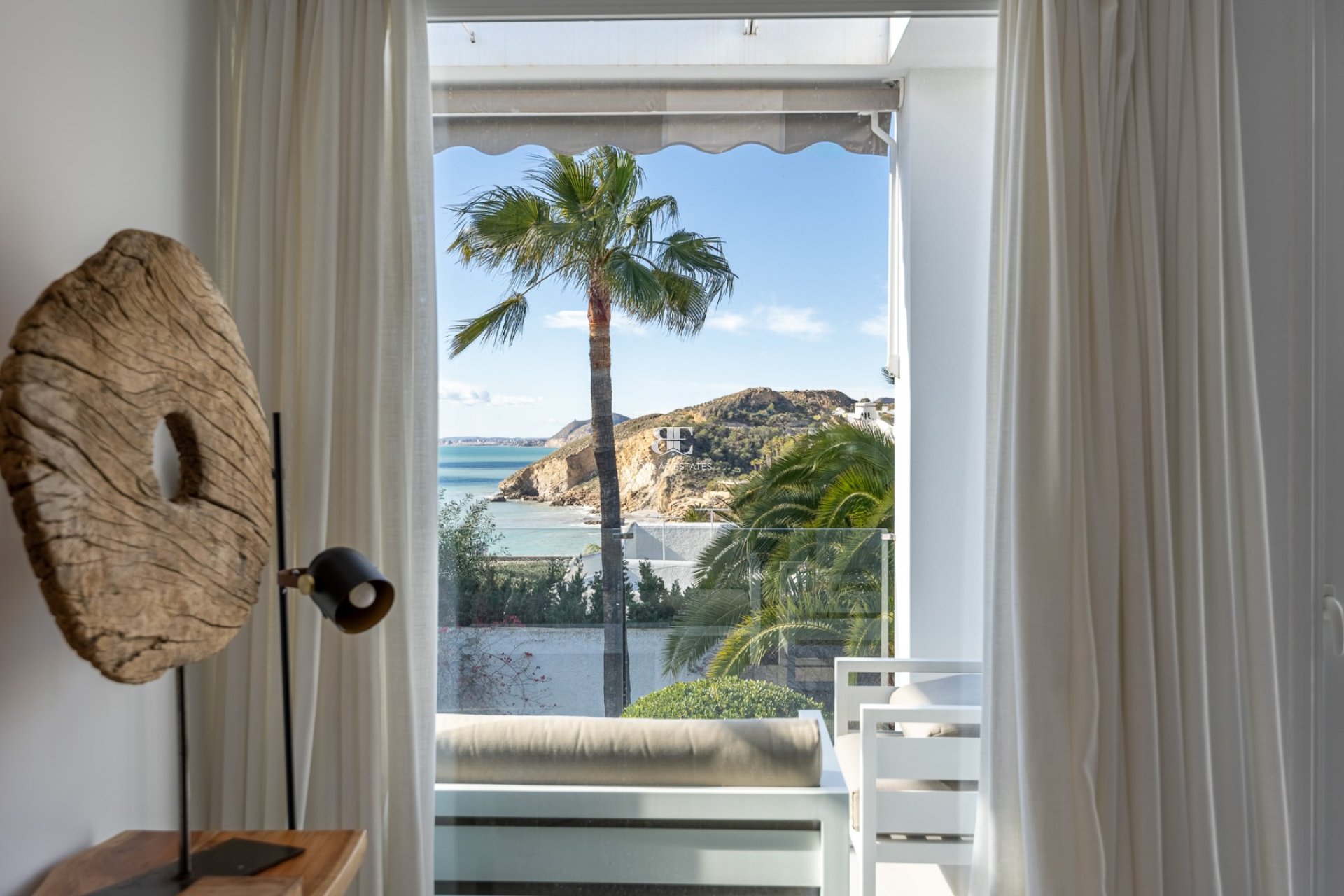 Resale - Villa -
Villajoyosa - Montiboli