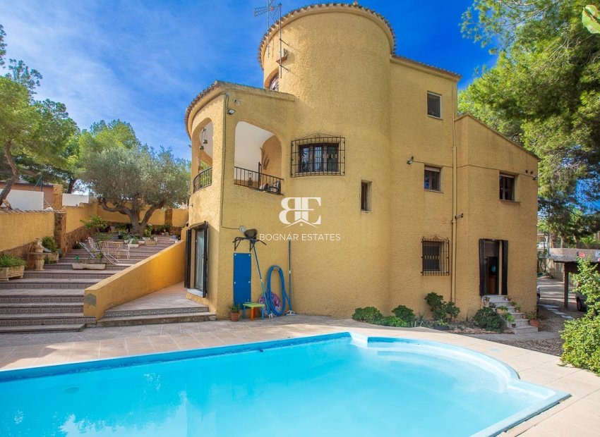 Resale - Villa -
Villamartín - Las Filipinas