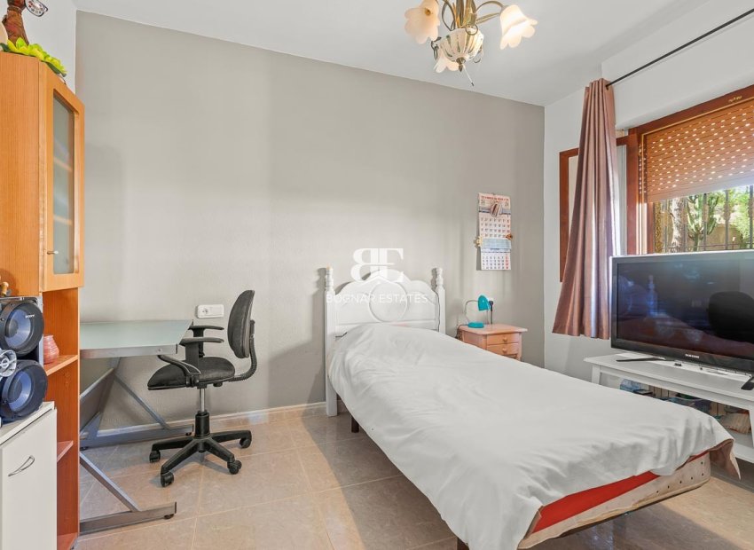 Resale - Villa -
Villamartín - Las Filipinas