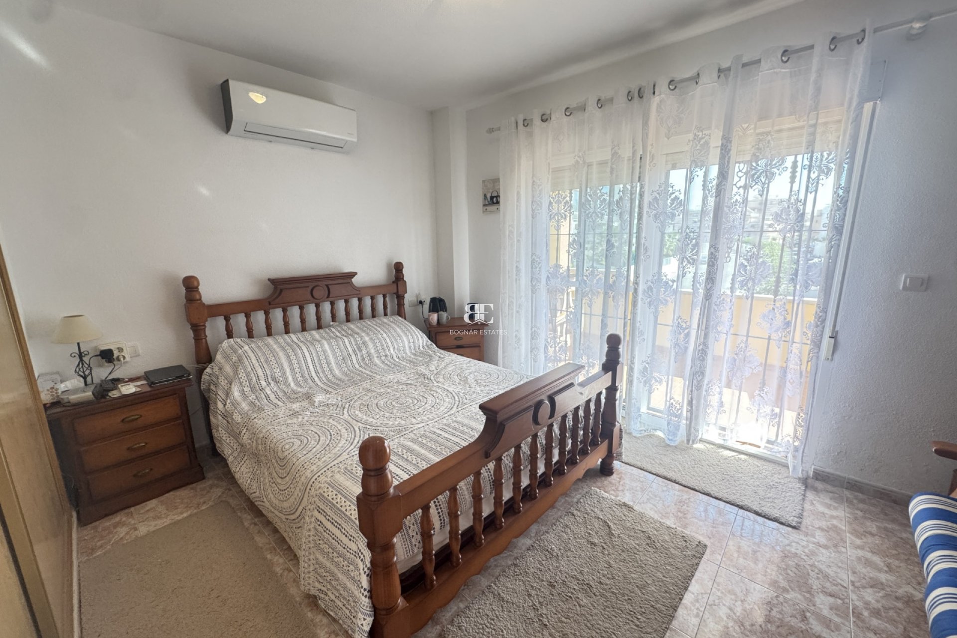 Resale - Villa -
Villamartín - Lomas del Golf