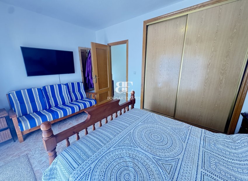 Resale - Villa -
Villamartín - Lomas del Golf