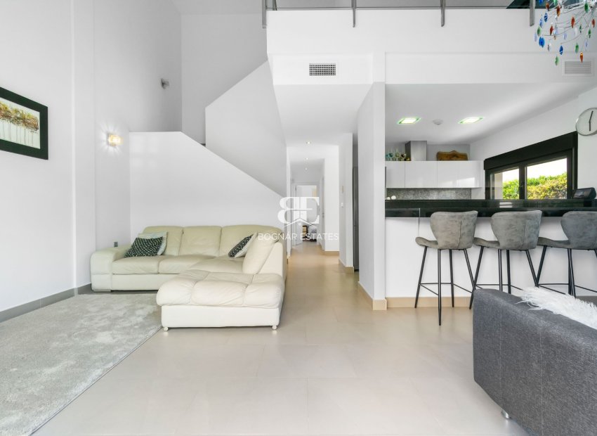 Resale - Villa -
Villamartín - Los Dolses